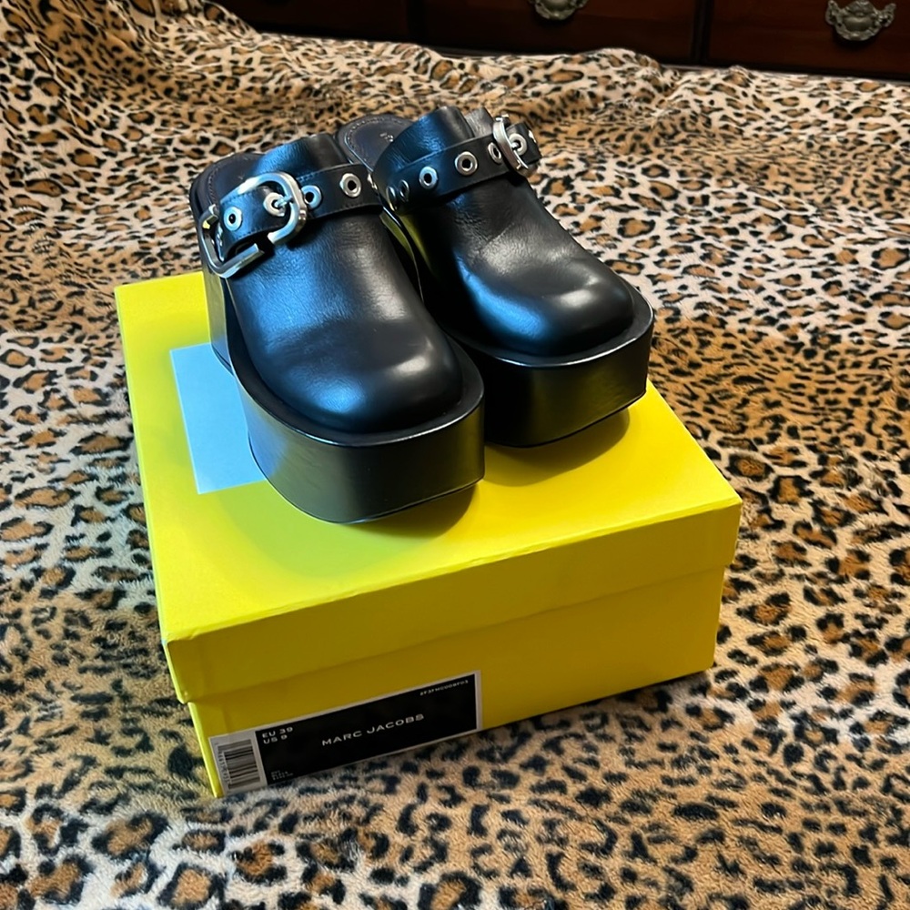 Marc Jacobs Black Leather Platform Clogs